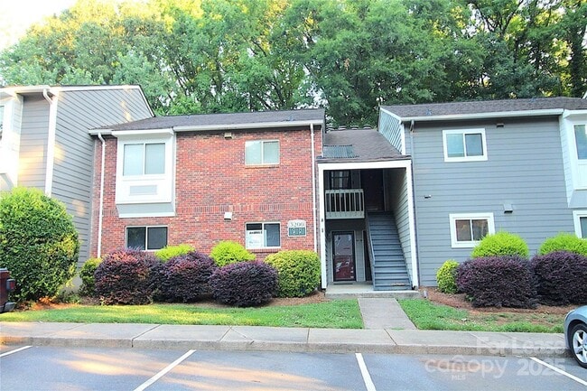 Building Photo - 3200 Heathstead Place