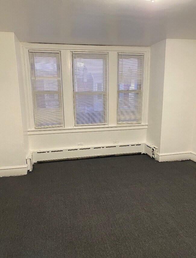 Foto del edificio - 5810 N American St
