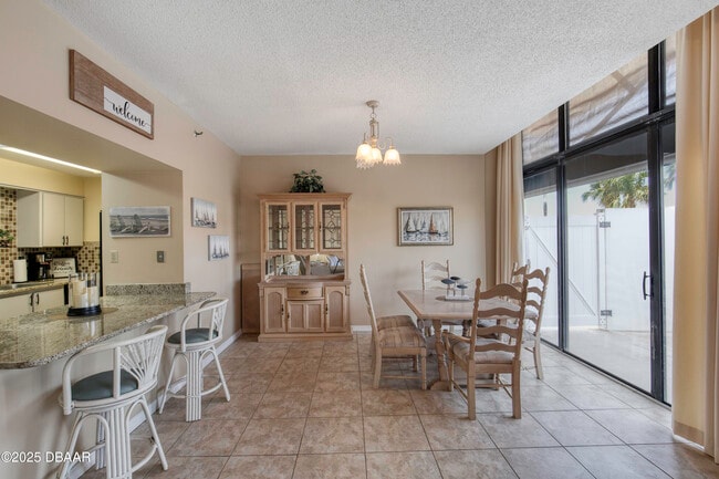 Building Photo - 1601 N Central Ave