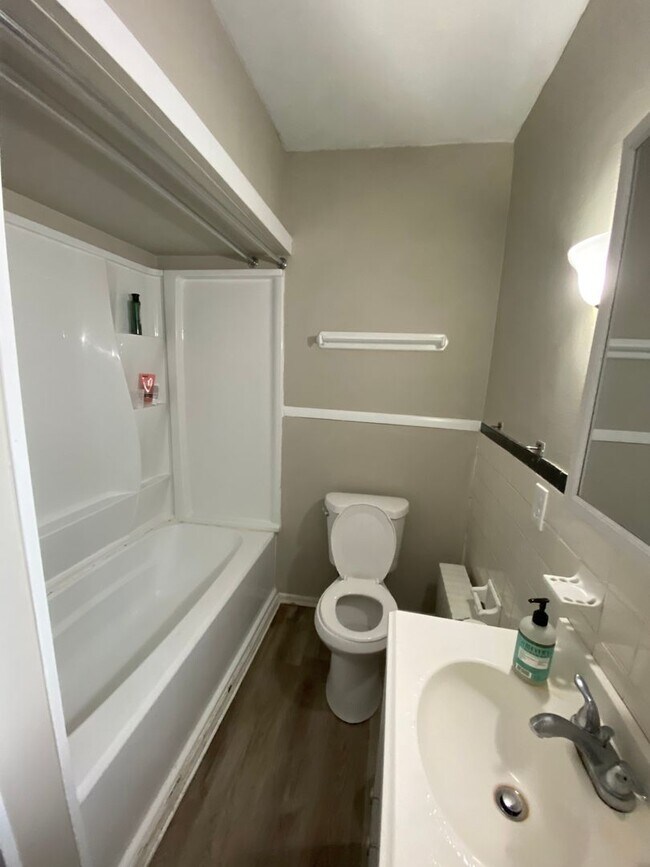 Foto del edificio - 286 N Bellefield Ave