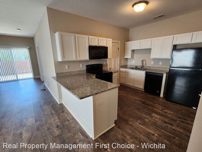 Foto del edificio - 3 br, 2 bath House - 8166 E. 34th Ct. S.