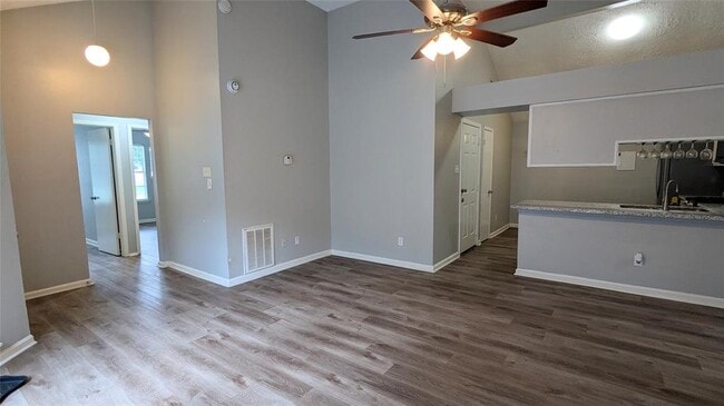Building Photo - 12142 Westwold Dr
