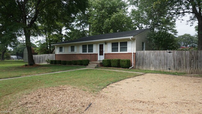 Foto del edificio - 3 br, 1.5 bath House - 9408 Alameda Avenue