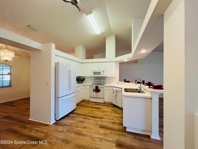 Foto del edificio - 2460 Wolf Creek Dr