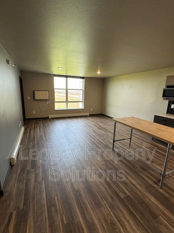 Foto del edificio - 226 E Greenfield Ln