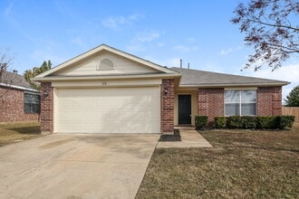 Building Photo - 100 Walnut Dr