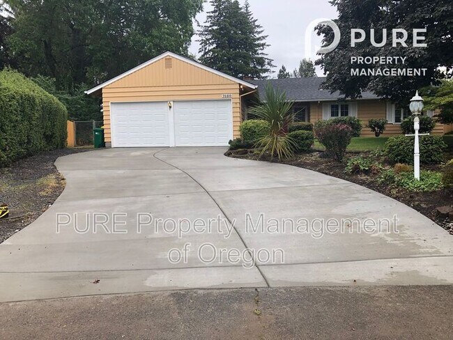 Building Photo - 7150 SW Hoodview Pl
