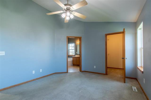 Building Photo - 1400 Doe Run Dr