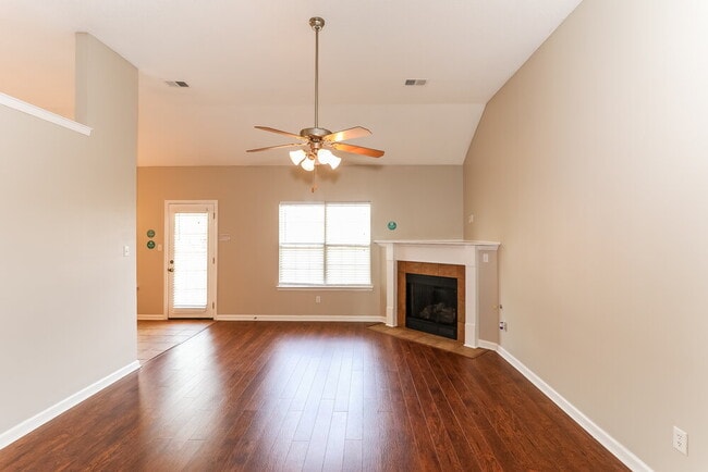 Building Photo - 9150 Tahoe Dr