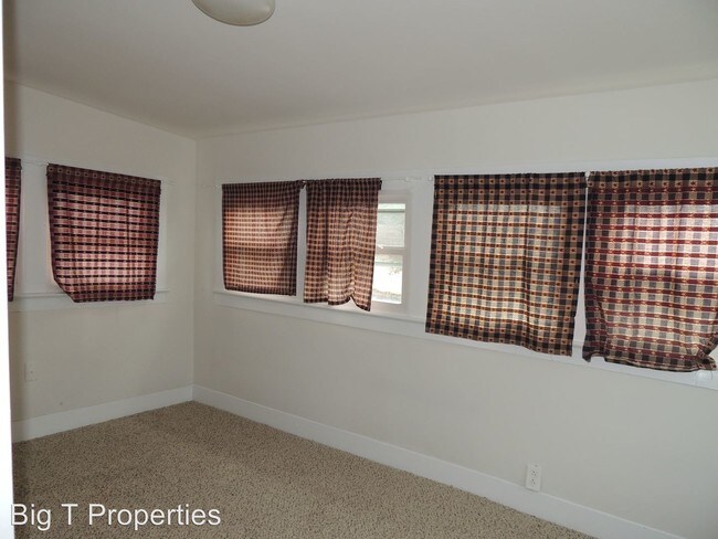 Building Photo - 3 br, 1 bath House - 223 Baker Street