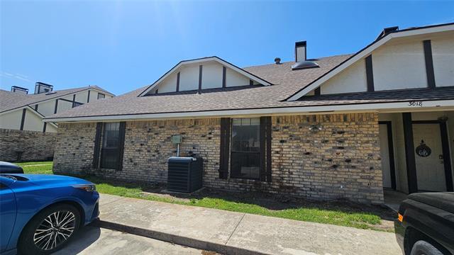 Foto del edificio - 3018 N Bell Ave