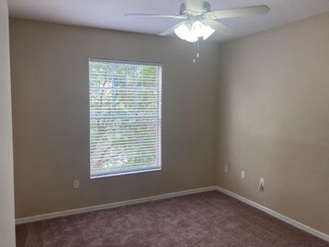 Building Photo - 1 bd / 1 ba in Palms Club Community