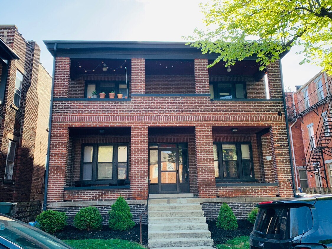 Primary Photo - 752 Park St