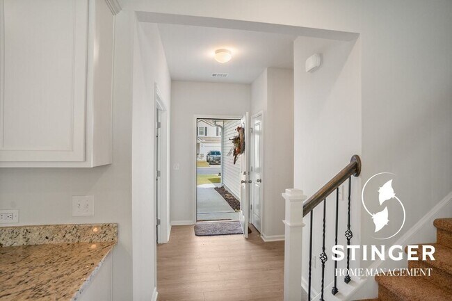 Foto del edificio - 70 Keowee Ln