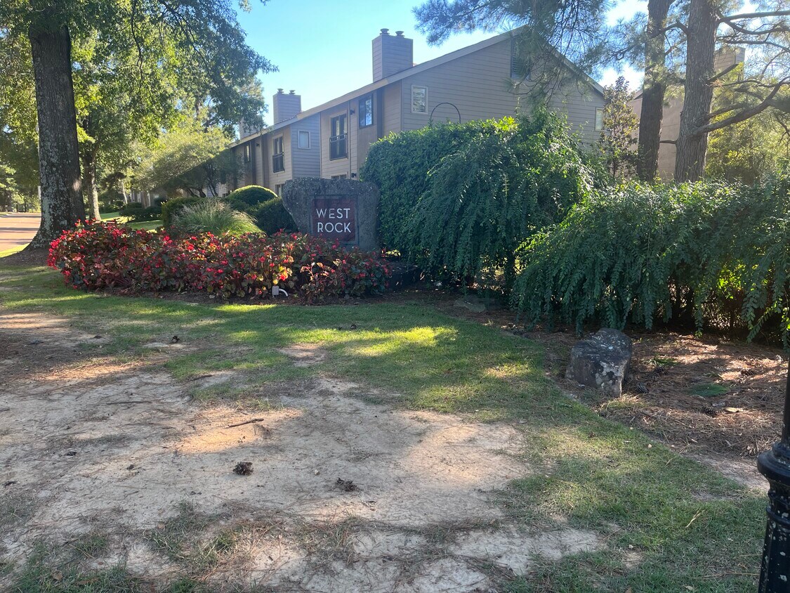 1801 Adair Bridge Cove, Germantown, TN 38138 House Rental in