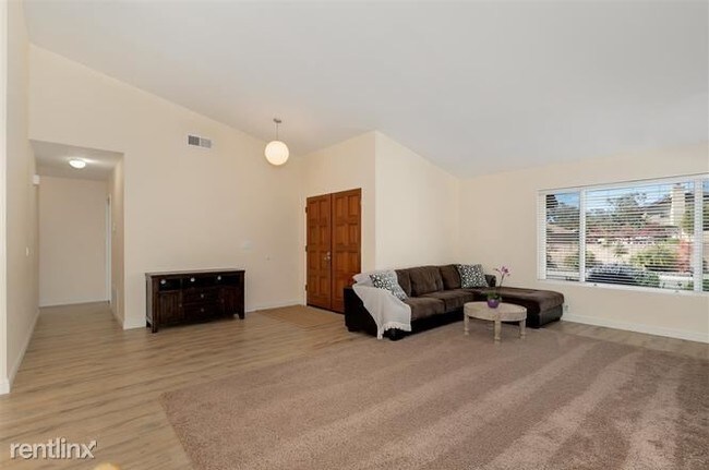 Building Photo - 3 br, 2 bath House - 7315 Rock Canyon Dr