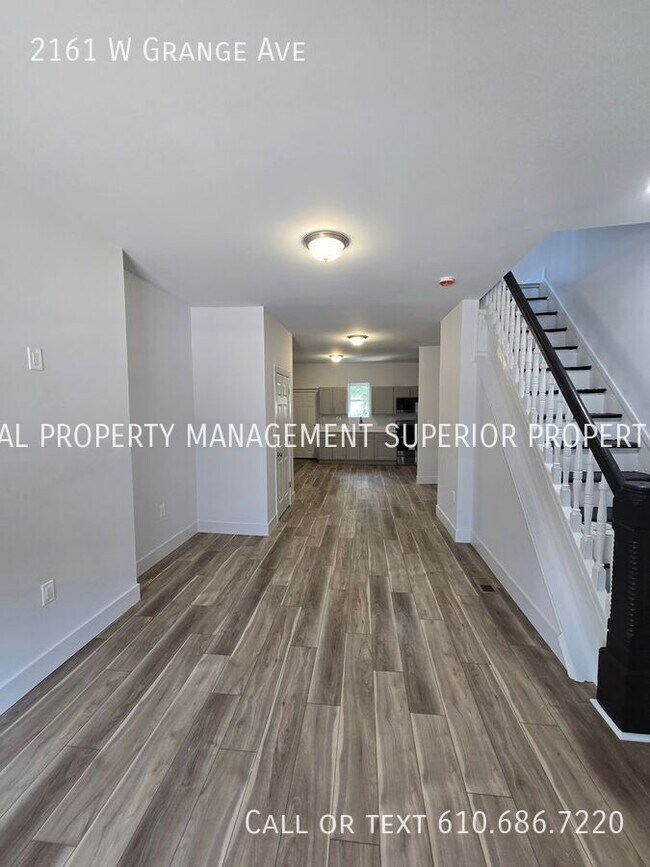 Photo - 2161 W Grange Ave House