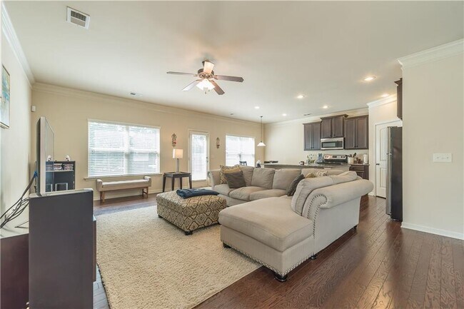 Foto del edificio - 129 Village Trail