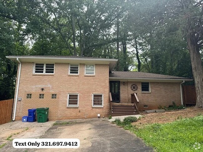 Building Photo - 1903 Winthrop Dr SE