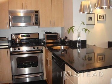 Primary Photo - 736 W 187th St