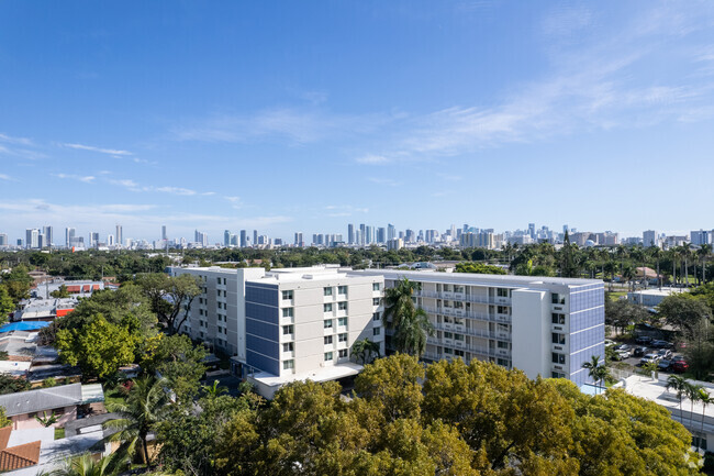 Foto del edificio - Dante Fascell