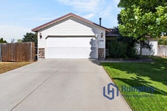 Building Photo - 1300 W Hasket Cir