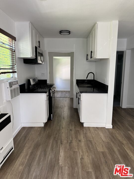 Building Photo - 446 N California St