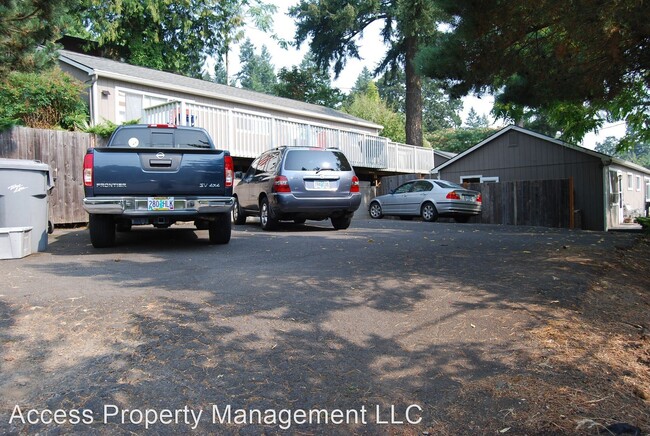 Building Photo - 4682 Riverview Ave
