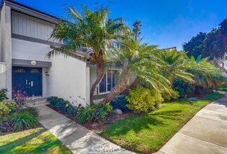 Building Photo - 7030 Seawind Dr