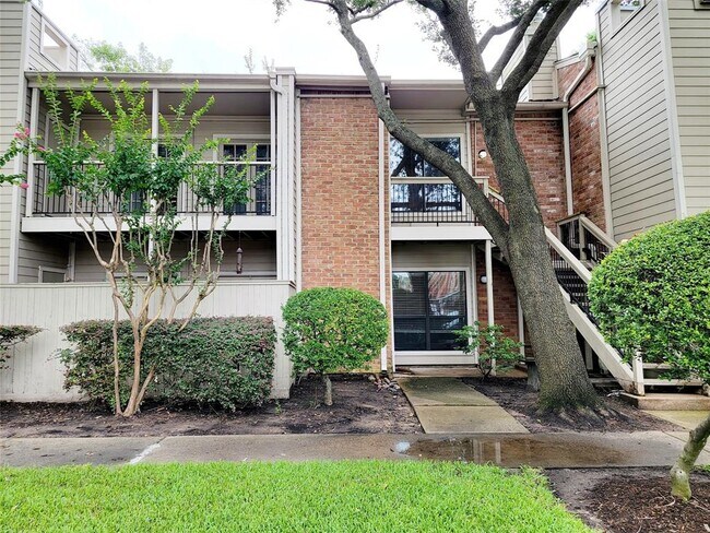 Building Photo - 2001 Bering Dr