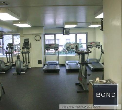 Foto del edificio - 245 E 63rd St
