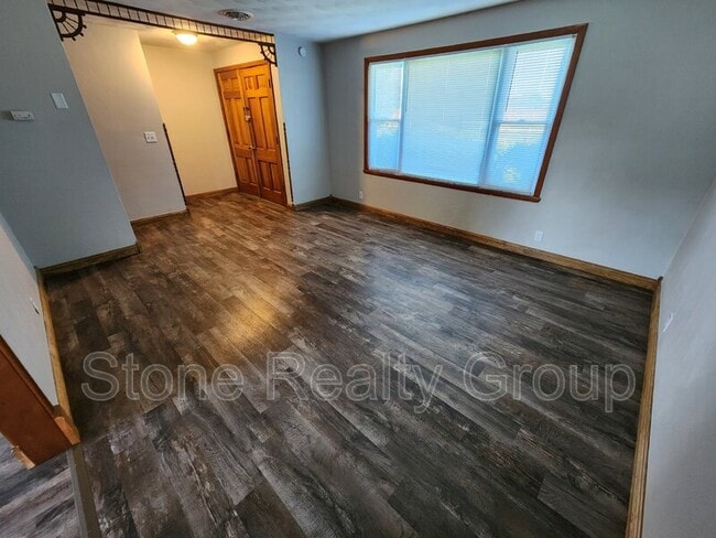 Building Photo - 4433 E Evans Ave