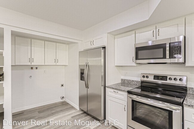 Building Photo - 3 br, 3.5 bath House - 9101 East Oxford Drive