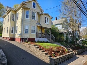 Building Photo - 117 Kensington Ave