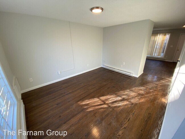 Building Photo - 2 br, 1 bath House - 15 Dickerman St Unit 15