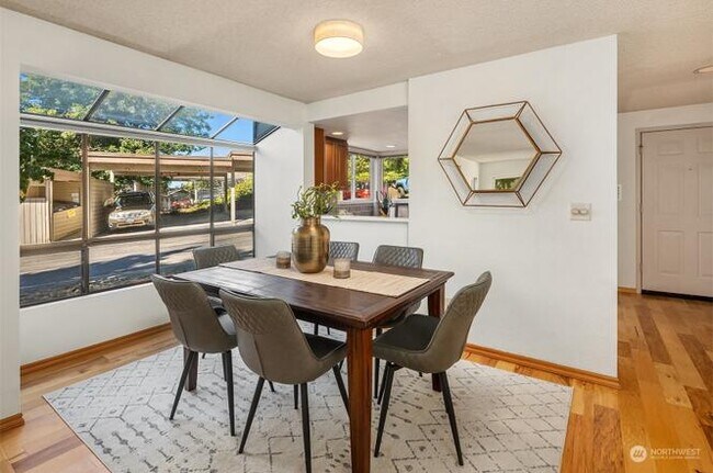 Building Photo - 15175 Sunwood Blvd