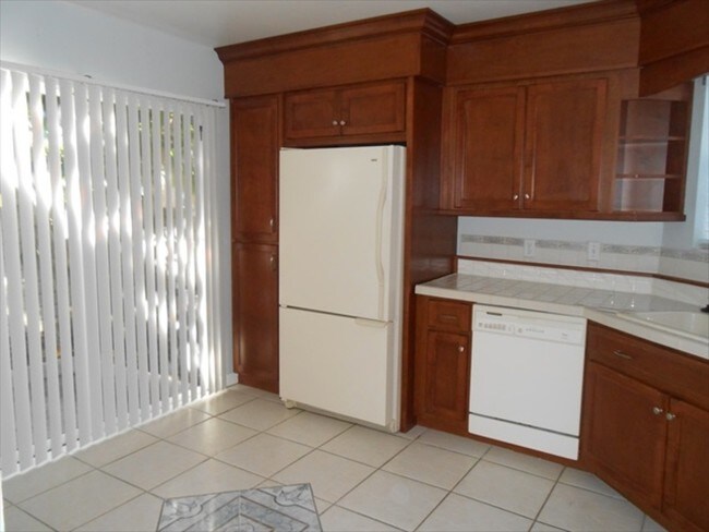 Foto del edificio - 1405 Cricket Ct