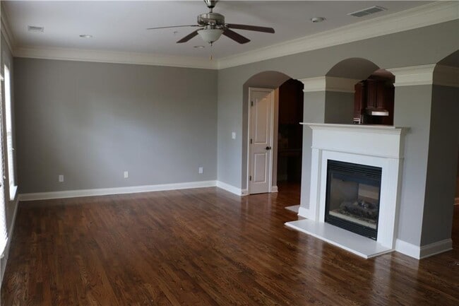 Building Photo - 9004 Woodland Trl