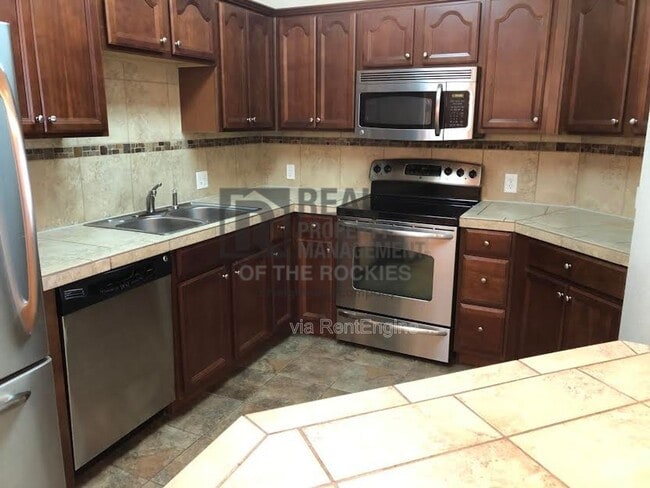 Foto del edificio - 2133 Krisron Rd