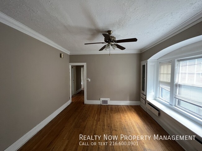 Foto del edificio - 1647 Hillcrest Rd