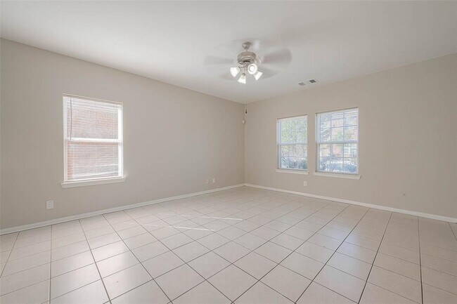 Building Photo - 8214 Malago Point Dr