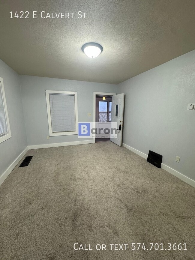 Foto del edificio - 1422 E Calvert St