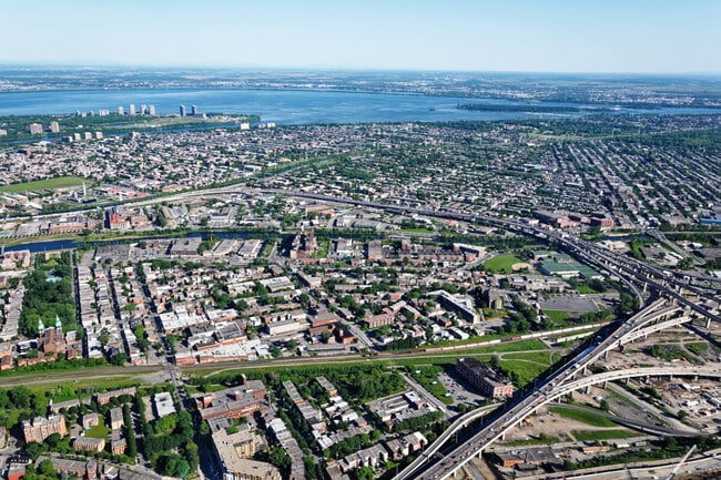 Westmount is connected with Montreal through highways and public transit.