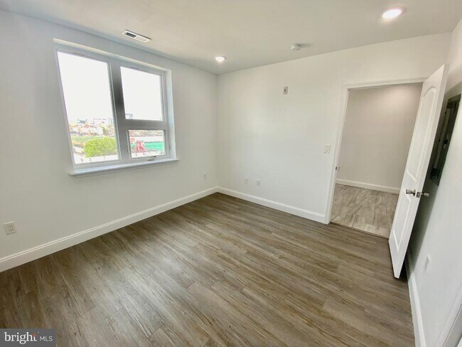 Foto del edificio - 925 N Broad St