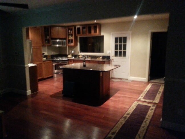 Building Photo - 4863 Rubidoux Ave