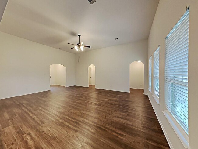 Foto del edificio - 22814 Sylvanus Dr