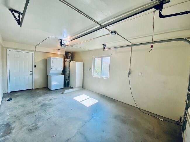 Foto del edificio - 2206-2206 Granger Ave