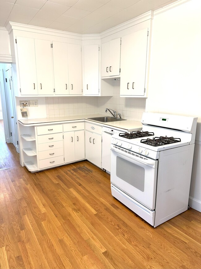 Photo - 30 Hall St Townhome