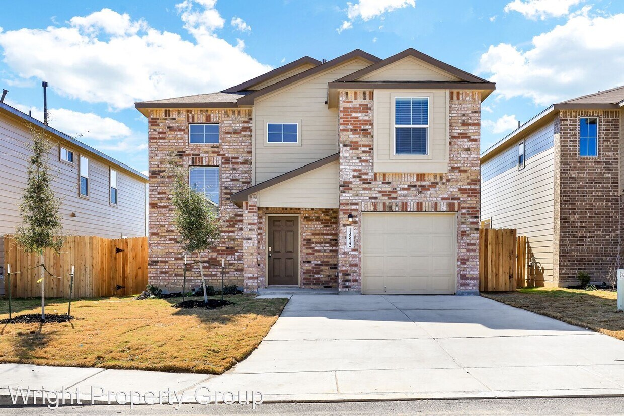 Primary Photo - 4 br, 2.5 bath House - 13512 Waxman Spark