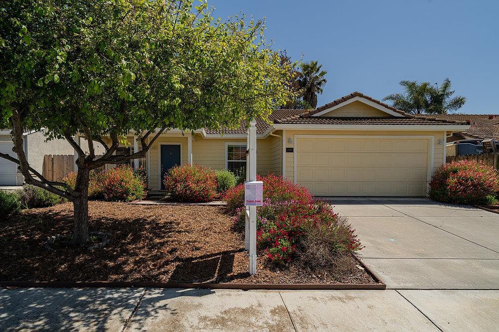 2175 Teakwood Ct, Hollister, CA 95023 House for Rent in Hollister, CA